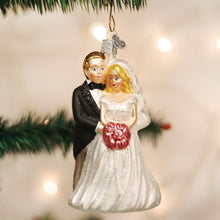 Load image into Gallery viewer, Bridal Couple Ornament
