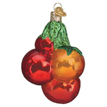 Load image into Gallery viewer, Tomatoes on the Vine Ornament
